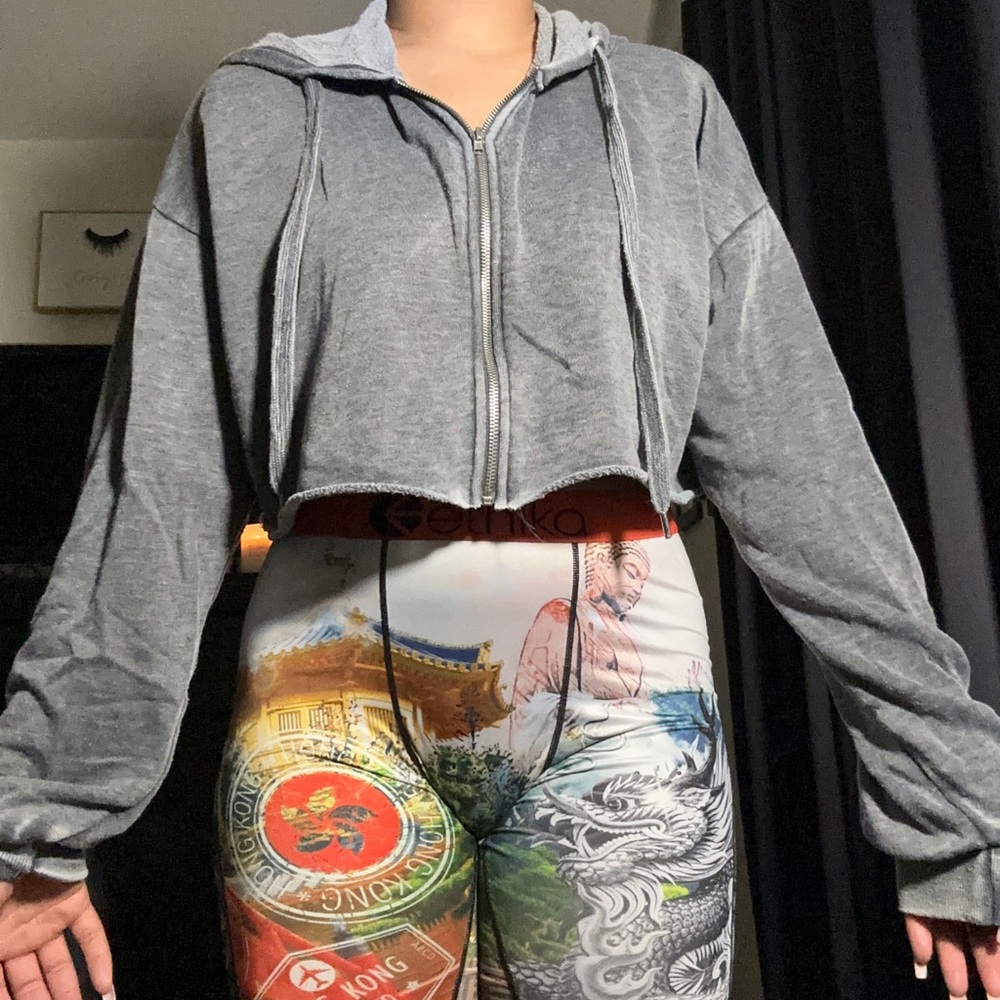 Oversized cropped hoodie
